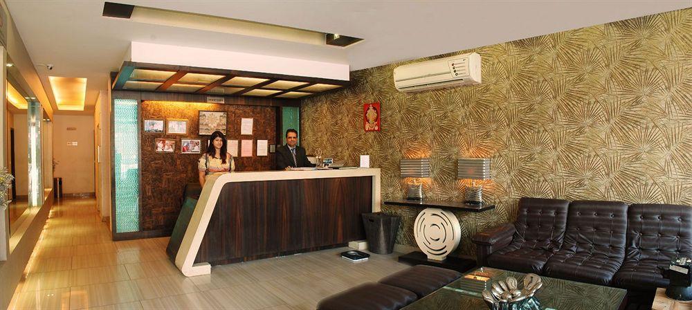Liv Inn - Naraina New Delhi Exterior photo